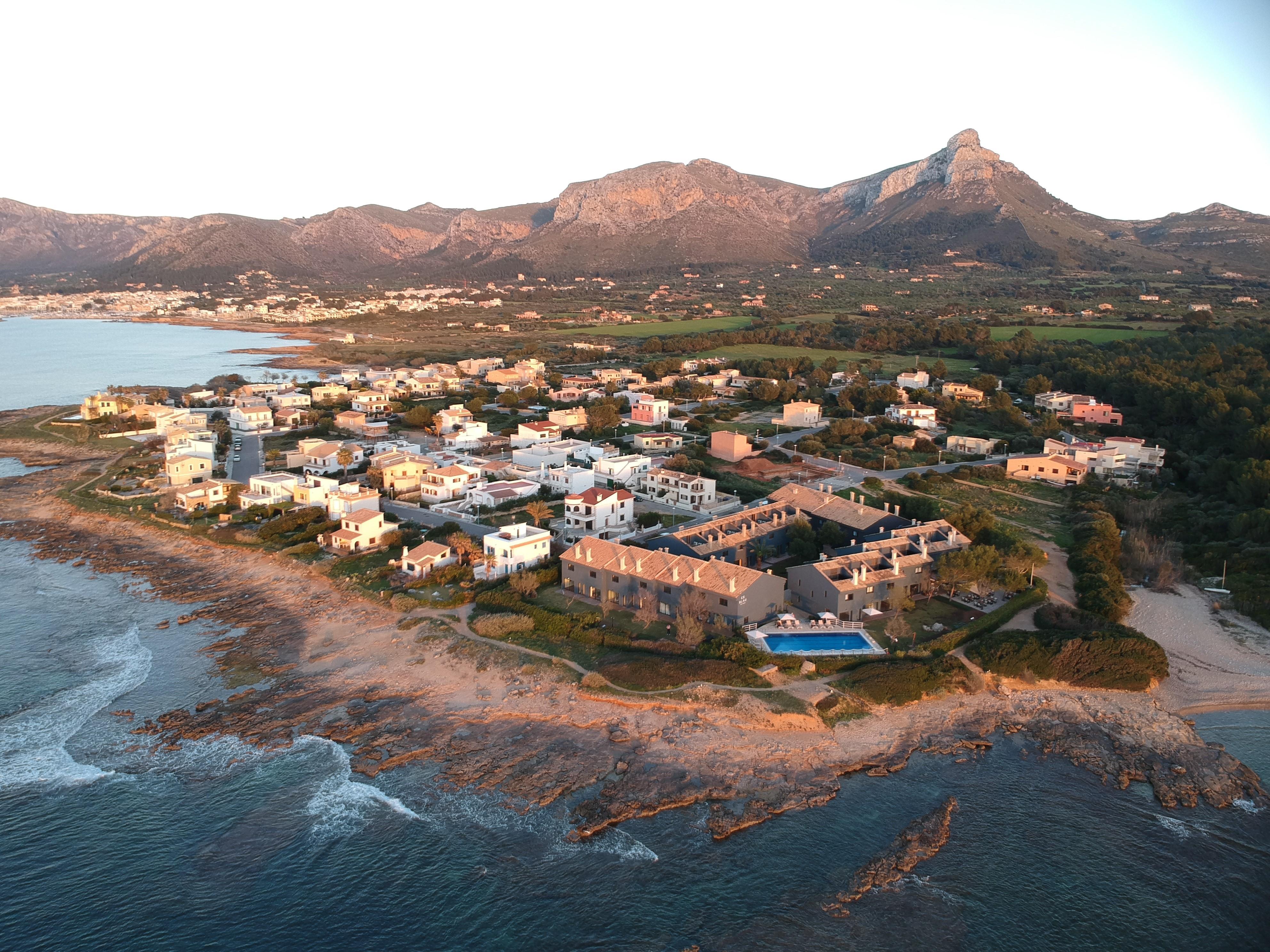 Hotel Es Blau Des Nord Arta Bagian luar foto